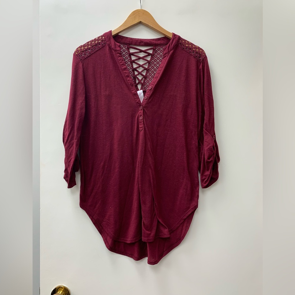 No boundaries red tunic top size large